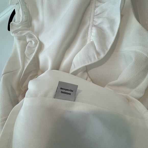 Storee White Ruffled Shift Dress Sz Small - Picture 6 of 8